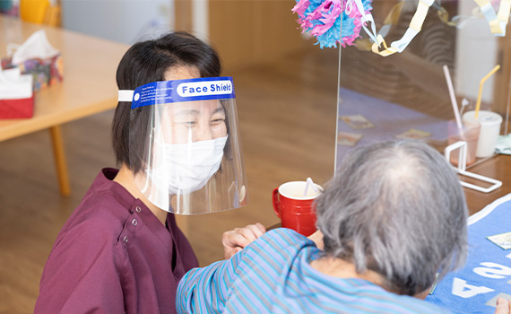 グループホームでは北海道初となる24時間看護師在中施設を運営しています