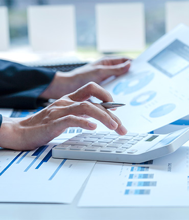 有限会社エーアステス 代表 平尾 真弓