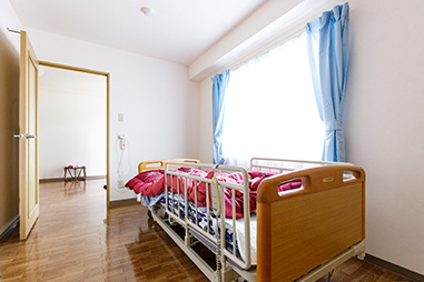 ナーシングホームしあわせプラスは24時間看護師在中